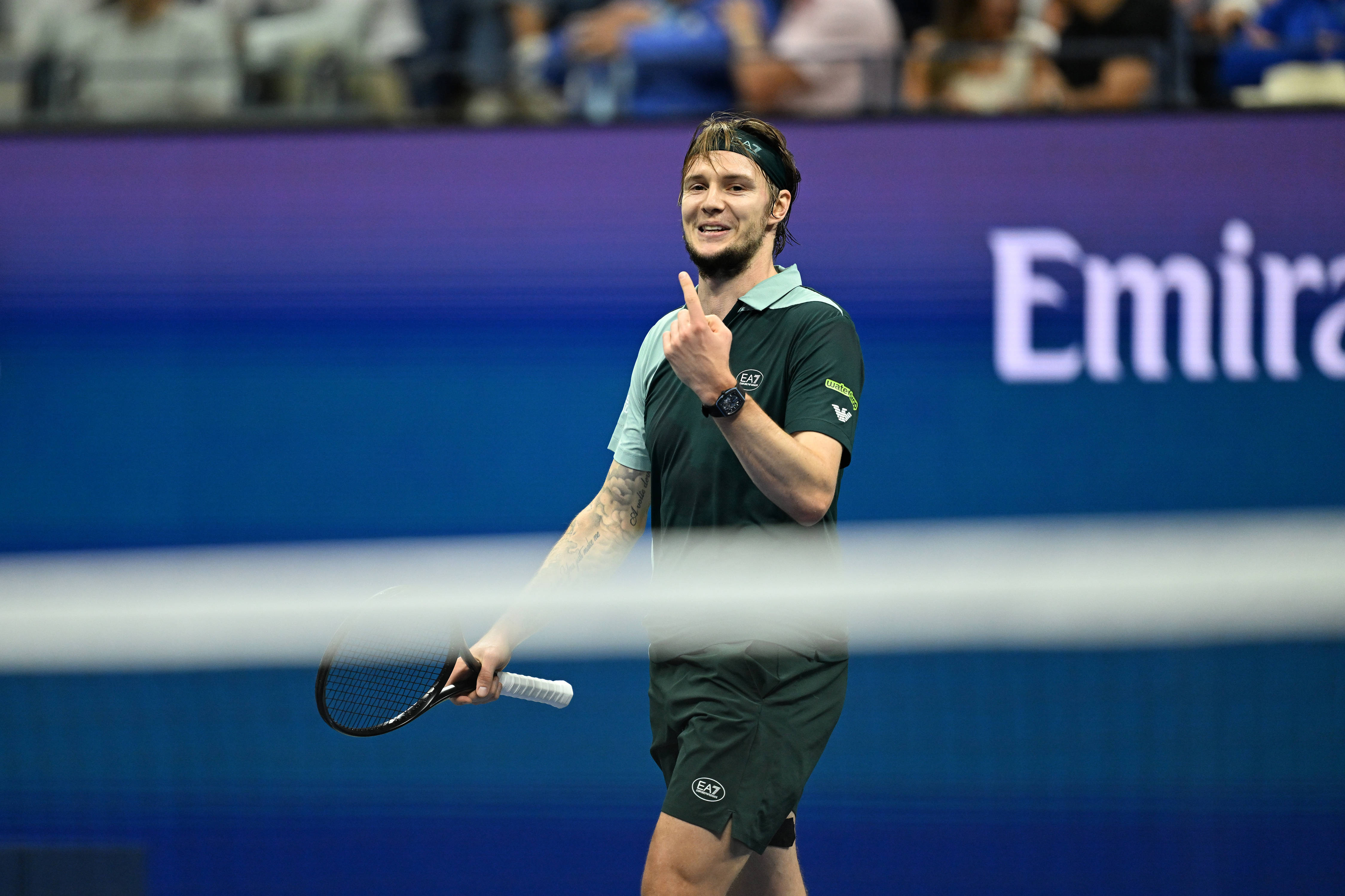 开云体育官网-美网力克戴维斯杯，辛纳刷新纪录