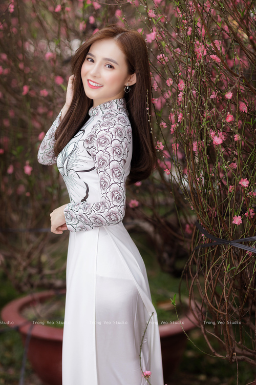 开云世界杯2026-金玟哉的F1街道赛奇迹，当足球巨星在塞维利亚制霸瑞士弯道